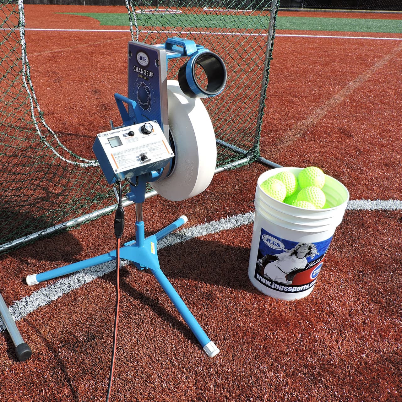 Changeup Super Softball Pitching Machine