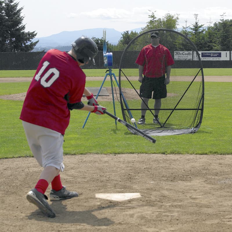 Small-Ball Pitching Machine