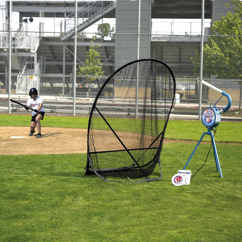 Small-Ball Pitching Machine